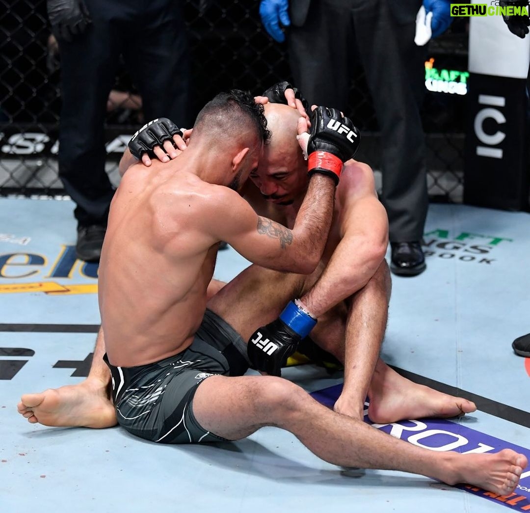 José Aldo - 12.2K Likes - Dezembro de 2021! UFC VEGAS 44 #tbAldo
😎