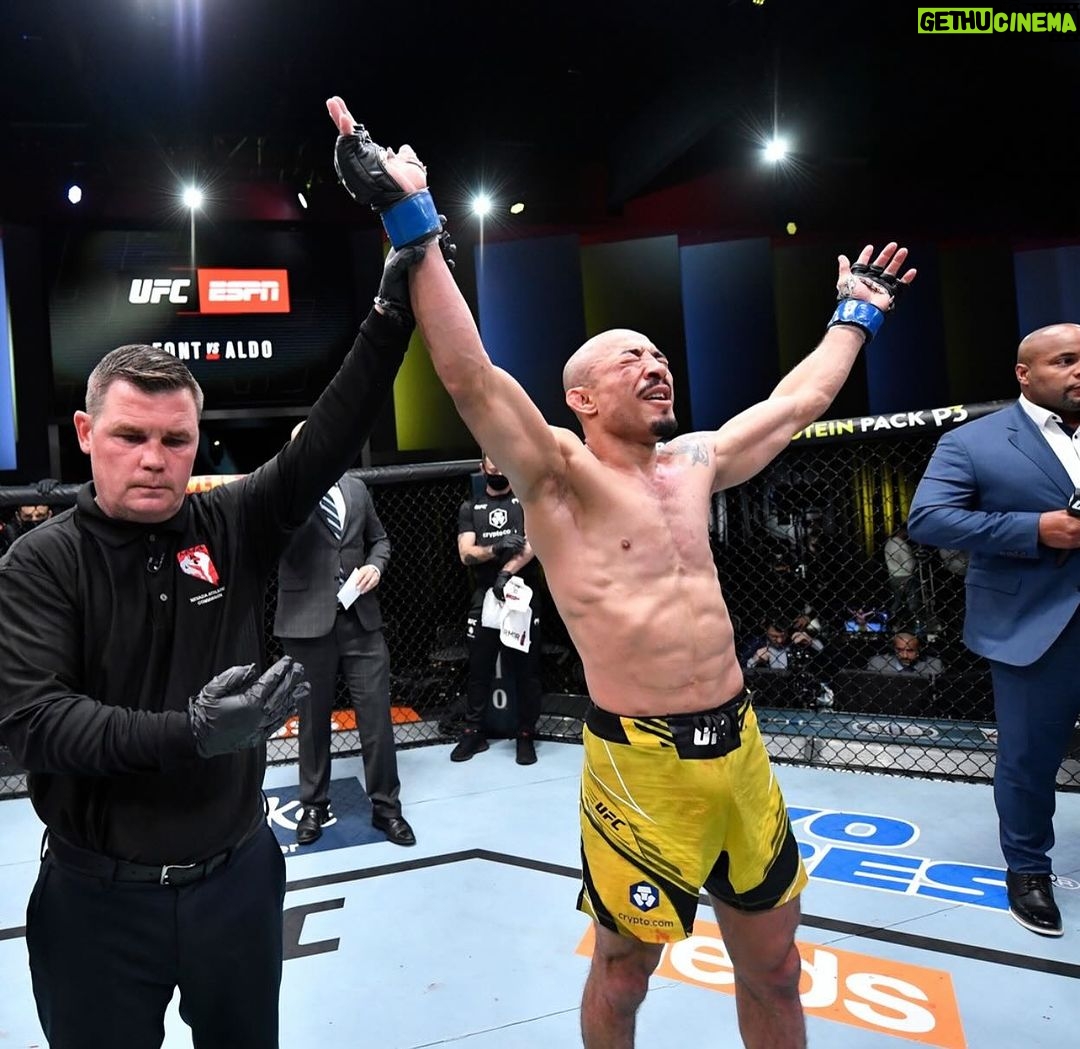 José Aldo - 12.2K Likes - Dezembro de 2021! UFC VEGAS 44 #tbAldo
😎