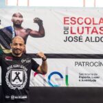 José Aldo Instagram – Graças a @enelbrasil iniciamos o nosso 3º ano de execução da Escola de Lutas José Aldo 🙏🏽

Nossas unidades em São Gonçalo – RJ beneficiam mais de 500 jovens em situação de vulnerabilidade social, utilizando as artes marciais como ferramenta de inclusão e de transformação social 🥊🥋

Obrigado @enelbrasil 👊🏽❤️

#EscolaDeLutas  #Enel  #ResponsabilidadeSocial  #JuntosSomosFortes ✅ 

Informações: 
📱 Unidade Jockey – (21) 96680-8283 / 

📱Unidade Laranjal – (21) 96687-4292