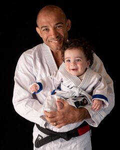 José Aldo Instagram - Hoje é aniversário do Aldinho. Sou muito grato por ter você em minha vida! Desejo que o seu dia seja tão especial quanto você é para todos nós! Te amo! ♥️ 📸 @photodefatocreative