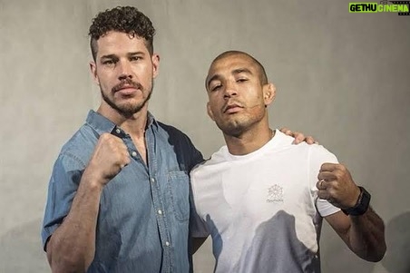 José Aldo Instagram - O #tbt de hoje é pra relembrar do meu filme “Aldo – Mais Forte que o Mundo” que foi interpretado por esse irmão @joseloreto. Sem dúvidas por aqui eu já perdi as contas de quantas vezes eu assisti e vocês?