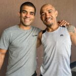 José Aldo Instagram – Hoje é muito fácil falar do José Aldo, mas esse cara @vitorshaolin fez parte do meu começo e me colocou no caminho para ser um campeão, se hoje eu tenho a disciplina, habilidade, respeito e determinação por aí vai, é graças ao Vitor “Shaolin” Ribeiro! Obrigado irmão por tudo! #novauniao