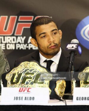 José Aldo Instagram - UFC 129 #tbt TORONTO, CANADA 
Pega esse #TBT de 2011 galera 😎