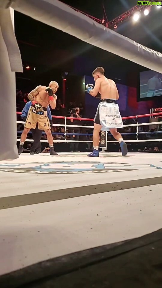 José Aldo Instagram - #tbt da luta do José Aldo no Shooto Boxing! 🔥 Com a vitória contra Esteban Gabriel, o campeão do povo segue invicto no boxe. Quem já tá ansioso pelo próximo duelo do nosso campeão? #shootoboxing #josealdo #boxe 👊