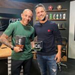 José Aldo Instagram - Hoje tive a honra de participar do @podcast10efaixa desse irmão @diegoribas10. 😎 Esse cara que sempre acompanhei ao longo da minha vida. Como um grande fã de futebol, sou muito grato por ter sido entrevistado por esse craque. ⚽️ #10&faixa
