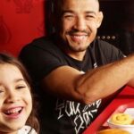 José Aldo Instagram - Vocês sabiam que hoje é Dia do Hambúrguer? 🍔 Eu sou apaixonadooo por um Xtudão e já coloquei minha princesa no caminho, Aldinho é o próximo! E vocês? São fãs de hambúrguer?