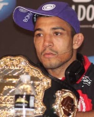José Aldo Instagram - Em todo atleta existe um guerreiro. Muito importante parabenizar a todos nesse dia e lembrar que com garra e persistência sigam firme nos seus caminhos. 

Feliz dia do Atleta Profissional!💪🏽