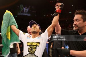 José Aldo Instagram - Comemoração que entrou para história. Rei do Rio! 

Há 12 anos fazendo essa defesa do cinturão, em uma luta que entrou pra história contra Chad Mendes