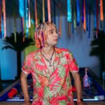 José Leonardo Broianigo Muñoz Instagram - Cuando bailes dile: muéveme ese Chukutu🍑 al ritmo del Chukutu 🍑 muévete como los helicópteros que hacen Tukutu 🚁🚁🚁 Quién diría que mi primera canción salió de una broma entre amigos 😂