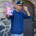 José Leonardo Broianigo Muñoz Instagram – Sacamos nuevo libro!! “Yolo Aventuras, los impostores del espacio” y es mi favorito de los 3, la trama es súper Rick y Morty, multiversos y el final sorpresa 🤫 Ya está en preventa, búscalo en el link de mi perfil. Gracias @planetadelibrosco por todo el apoyo 👉🏻 Mexico City, Mexico