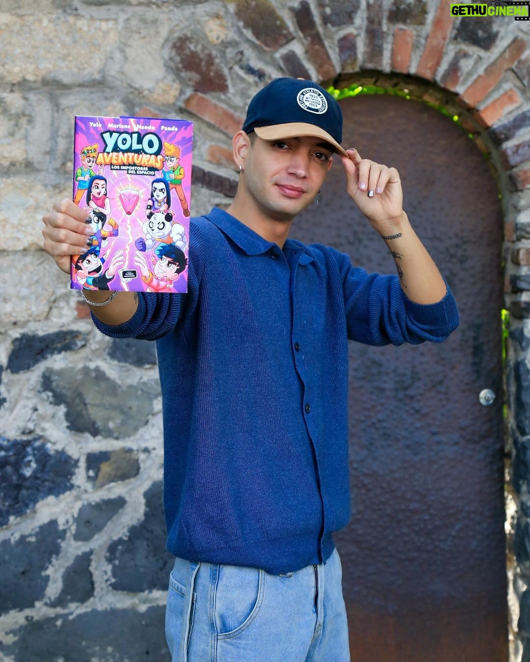 José Leonardo Broianigo Muñoz Instagram - Sacamos nuevo libro!! “Yolo Aventuras, los impostores del espacio” y es mi favorito de los 3, la trama es súper Rick y Morty, multiversos y el final sorpresa 🤫 Ya está en preventa, búscalo en el link de mi perfil. Gracias @planetadelibrosco por todo el apoyo 👉🏻 Mexico City, Mexico
