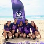 José Leonardo Broianigo Muñoz Instagram – Bonitos y gorditos muchachos 🐧 Los pingüinos no pueden volar, no pueden saltar, tampoco intimidan o dan miedo; pero trabajamos en equipo y eso es suficiente!  Si ganamos, me hago un tatuaje de un pingüino chiquito 💕 Feliz en el #SummerKamp 💜 Cancún, Quintana Roo