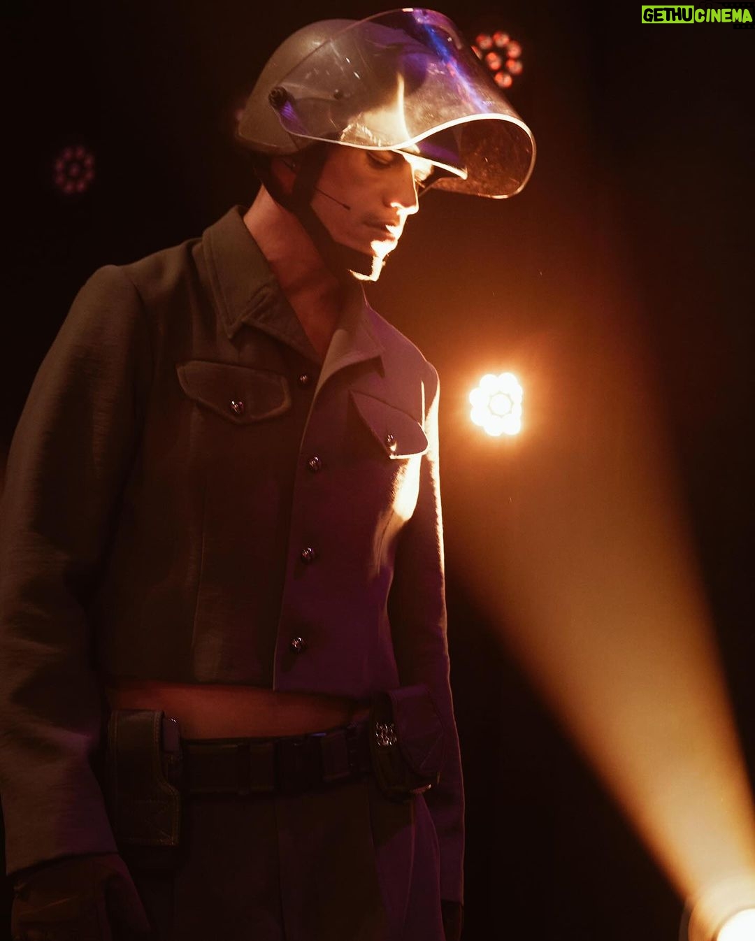 José Loreto - 10.7K Likes - Soldado já no palco do @maskedsingerbr pronto para brilhar ✨