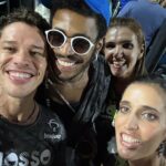 José Loreto Instagram - Lembranças. Sorriso largo. Brilho nos olhos. Todo carnaval tem seu fim. Feliz ano novo meu povo.