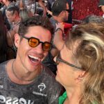 José Loreto Instagram - Lembranças. Sorriso largo. Brilho nos olhos. Todo carnaval tem seu fim. Feliz ano novo meu povo.