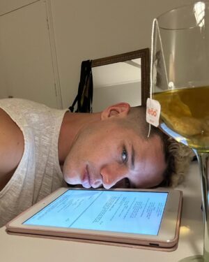 José Loreto Instagram - As lentes de contato ACUVUE® são minhas parceiras de viagens e deixou minhas experiências (tanto atividades físicas quanto para trabalhar) mais libertadora, por isso não abro mão no dia-a-dia! Converse com seu oftalmologista em primeiro lugar.
#Publi #ConsulteSeuOftalmologista @acuvuebrasil

VENDA SOB PRESCRIÇÃO MÉDICA REFRACIONAL. ©️Johnson & Johnson do Brasil Indústria e Comércio para Saúde Ltda. 2023 – Todos os direitos reservados.
Mais informações sobre cuidados para utilização (manuseio), advertência e indicação de uso do produto verifique o Guia de Instruções ao usuário, acesse:
http://www.acuvue.com.br/ ou ligue para a Central de Relacionamento com o Consumidor 0800 762 5424. CONSULTE SEU OFTALMOLOGISTA REGULARMENTE.
Todos os produtos ACUVUE® estão devidamente regularizados na Anvisa. (Dez/2023). ID:PP2023AMB6548