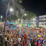 José Loreto Instagram - Pedaços do 2º e último dia do meu Carnaval aqui em Salvador!!! Me sinto abençoado!! Obrigado e axé! ✨