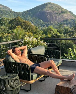 The Most Loved Instagram Photos of José Loreto: Top 10