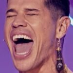 José Loreto Instagram - Dorme com esse barulho aí! Vai no galope e uma linda semana!! @maskedsingerbr @tvglobo
