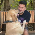 José María Listorti Instagram - Feliz día del Animal! Acá con Martinez, Duquesa y kike! Gracias por tanto amor q nos dan! Uds tienen mascotas? Cuales? Como se llaman? #diadelanimal #felizdiadelanimal