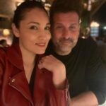 José María Listorti Instagram - Hoy cumple años @monicalistorti ! Dicen que detrás de un GRAN hombre, hay una GRAN mujer. No estoy de acuerdo. Para mí una GRAN mujer hace que un hombre sea GRANDE! Por que Moni siempre saca lo mejor de cada uno. Es el motor de todo! Nunca se le escapa nada. No me imagino la vida sin ella. Pensé q sabía muchas cosas de la vida hasta q la conocí. Me enseño tantas cosas: a disfrutar momentos, a no hacerme problemas por cosas q no tienen importancia, a ser padre, e innumerables cosas más! La mujer de mi vida. ❤️❤️❤️ FELIZ CUMPLE!! TE AMO!!