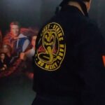 José María Listorti Instagram - Soy un Cobra Kai! Observen la técnica para romper maderas!! Inigualable!! @chenetflix