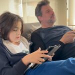 José María Listorti Instagram - Hermosos momentos de padre e hijo! #humor #matrimonio #parejas