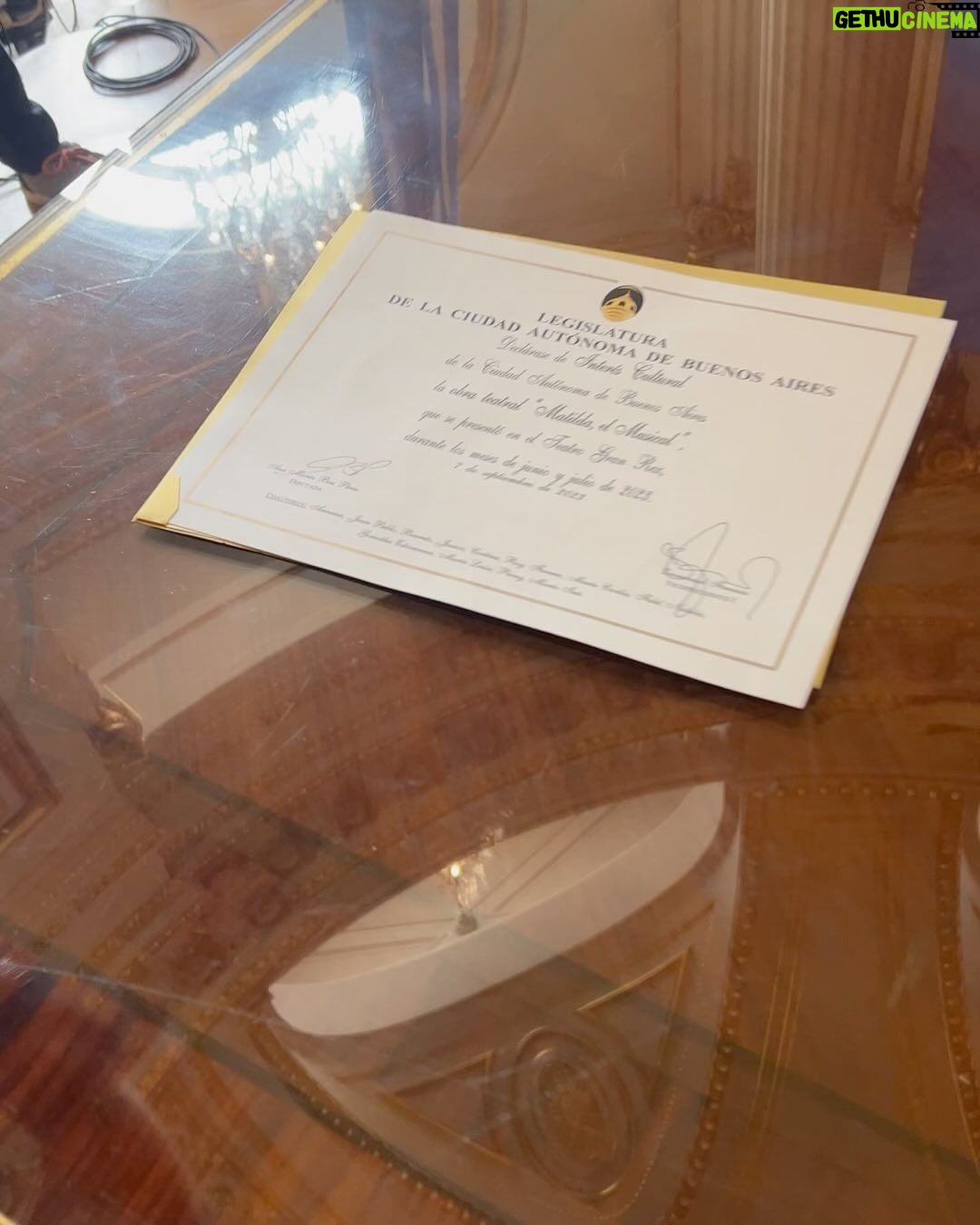 José María Listorti Instagram - Hoy la Legislatura Porteña declaró a @matildaelmusical de Interés cultural. Una ceremonia hermosa, muy emotiva. Gracias por esta distinción tan importante. Gracias a todos los q hicieron posible este suceso: Productores, directores, técnicos, maquinistas, vestuaristas, peinadores, maquilladores, todos los artistas q brillaron en escena (los grandes y los chicos) y al público por convertir a esta obra teatral en una huella imborrable de nuestras vidas!!! GRACIAS! GRACIAS!! GRACIAS! - El 12 de enero volvemos con todo al @teatro_granrex Los esperamos para disfrutar juntos este último mes!!