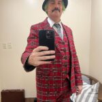 José María Listorti Instagram - No hay palabras para describir lo que siento en este momento! @matildaelmusical nos cambió la vida a todos los q lo hicimos. Fue una experiencia maravillosa. No paro de lagrimear y emocionarme por todo lo vivido. “Trabajar” al lado de estos niños talentosisimos fue muy enriquecedor! Agradecer a TODOS mis compañeros (que son un montón) por haberme hecho vivir dos meses en los que fui INMENSAMENTE FELIZ! Y gracias a las 140.000 personas q vinieron a vernos. Por sus aplausos, sus risas, sus palabras y mensajes después de cada función. No me sale otra palabra que GRACIAS GRACIAS GRACIAS! ❤️❤️❤️❤️