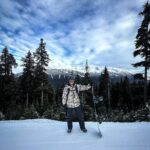 José Ron Instagram – Hay muchas formas de disfrutar la vida , viajar es una de mis favoritas ❄️