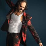 José Ron Instagram - José Ron regresa a la pantalla con la segunda temporada de “El Gallo de Oro”, de la mano de Lucero. La nueva entrega de la ficción se estrena este 12 de enero solo por ViX. @joseron3 @vix Texto @joalferez Fotos @israelghp Styling @emilianolobator Grooming @miguelglezmakeup