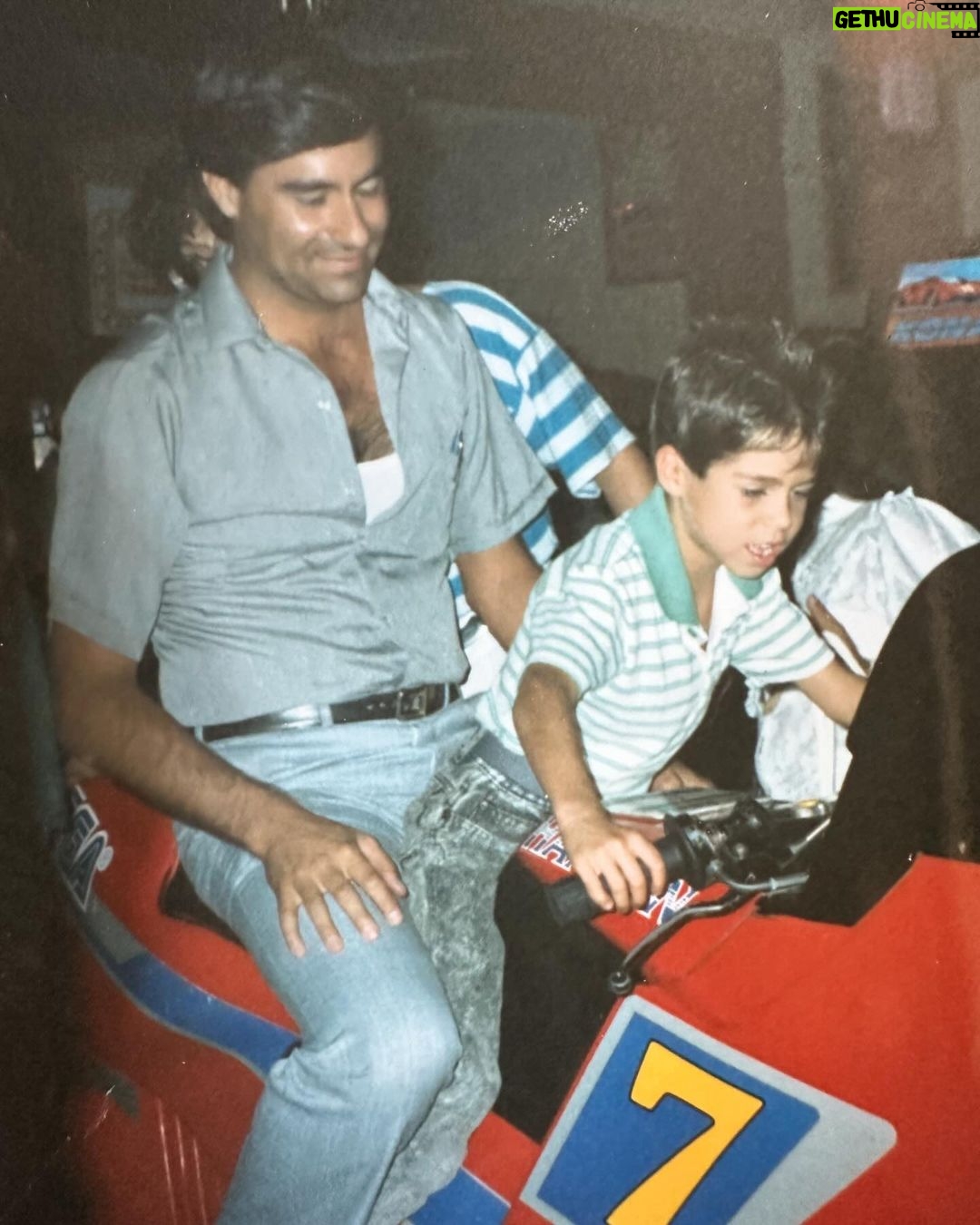 José Ron Instagram - Ya felicitaron a su suegro? 🙃😌❣️ Feliz cumple a mi Jefeson! Te amo Pa💥