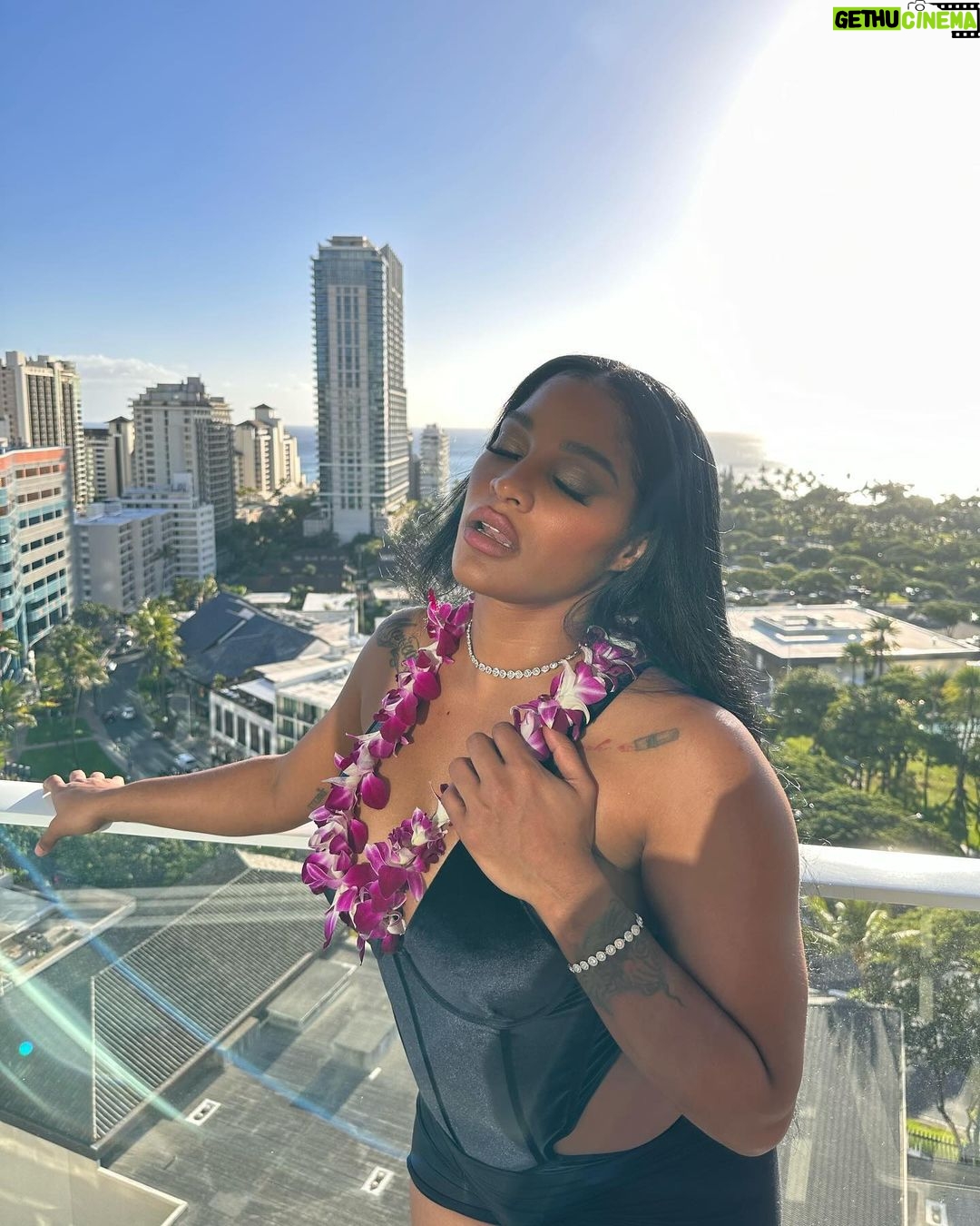 Joseline Hernandez Instagram - Yup! That's me! The #puertoricanprincess Hawaii,honallullu.