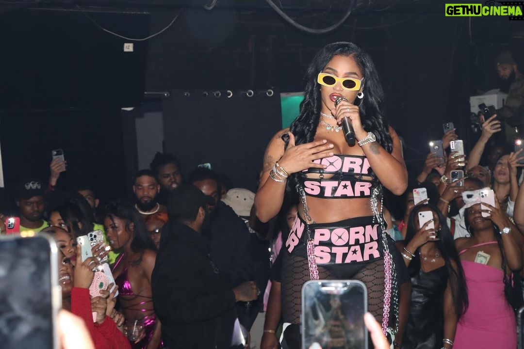 Joseline Hernandez Instagram - #dunchachatour see you in a few #orlando 🎥👅 Pull up to Cleo's! Orlando, Florida
