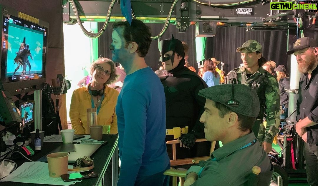 Joseph Gordon-Levitt Instagram - Making a fantastical fight scene for new episode of #MrCorman w @arturocastrop and my brilliant 1st AD Sally Sue Lander and DP Jaron Presant 📷 Dale Myrand @appletvplus