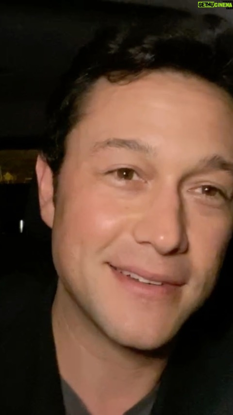 Joseph Gordon-Levitt Instagram - Sharing a few lessons I learned from the mistakes I made in 1st grade art class.. I recorded this video for a project my dear friend @jalithgow started on @hitrecord. His project is called “Your Stories in the Creative Arts.” Jump in and share your story (or listen to what others have shared — so many really sweet ones in there.) ❤️🔴