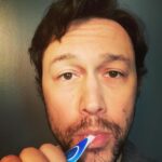 Joseph Gordon-Levitt Instagram - 🦷