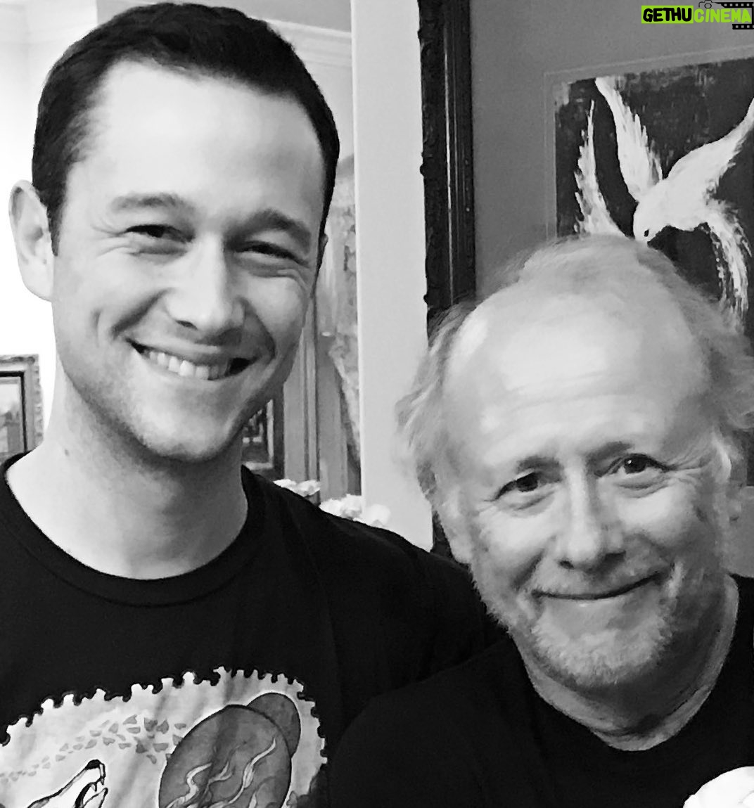 Joseph Gordon-Levitt Instagram - My dad is nothing like Josh’s dad in ep9 of #MrCorman. In creating the character of Josh, I started by changing some of the things in my life I felt most lucky for. The most impactful change is this one. I’m so enormously lucky to have a tirelessly giving, selfless, and loving father in my life. Josh Corman’s dad is…more complicated. @appletvplus