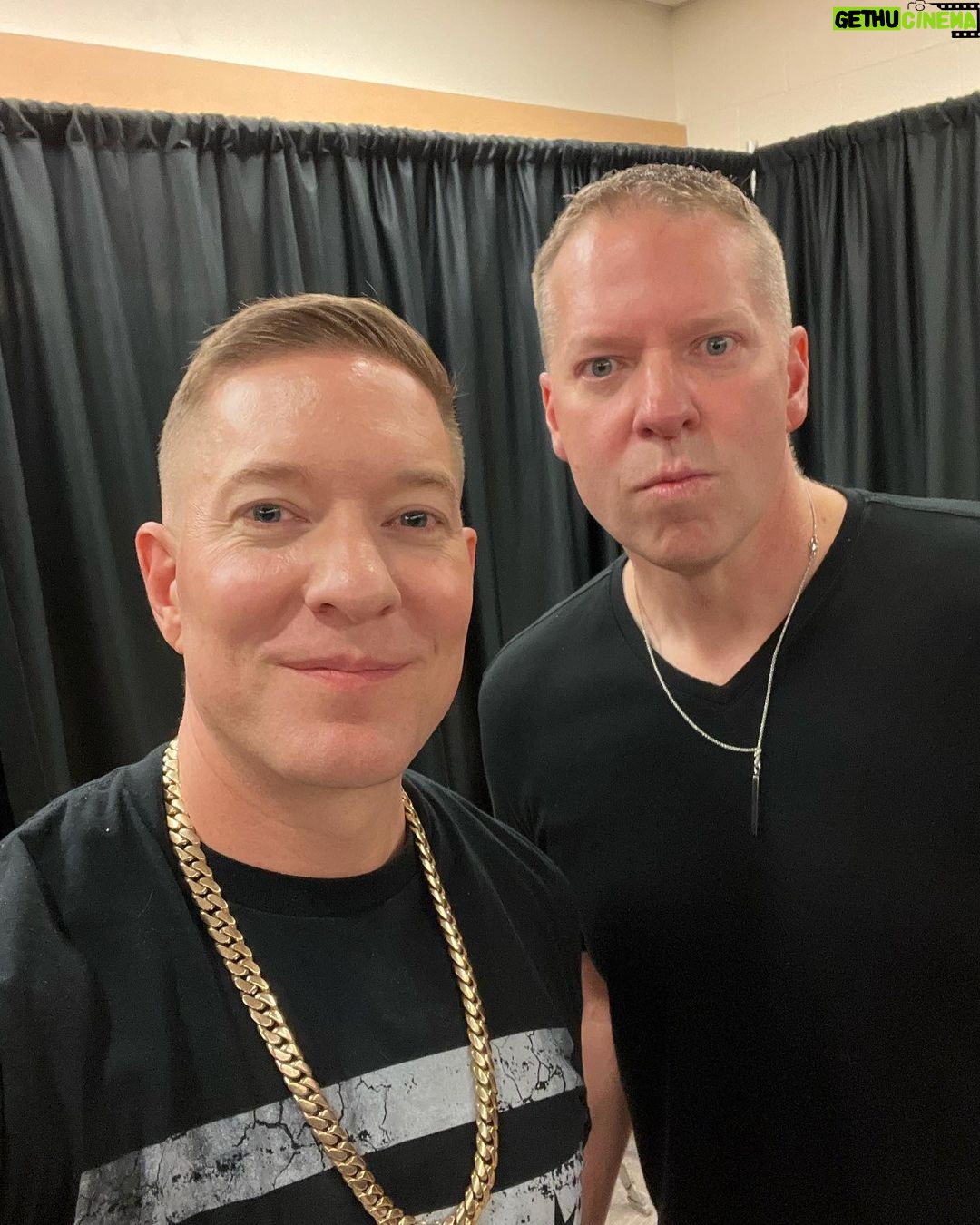 Joseph Sikora Instagram - Tycoon Weekend ‼️We stay up #GLG #bransoncognac #lecheminduroi