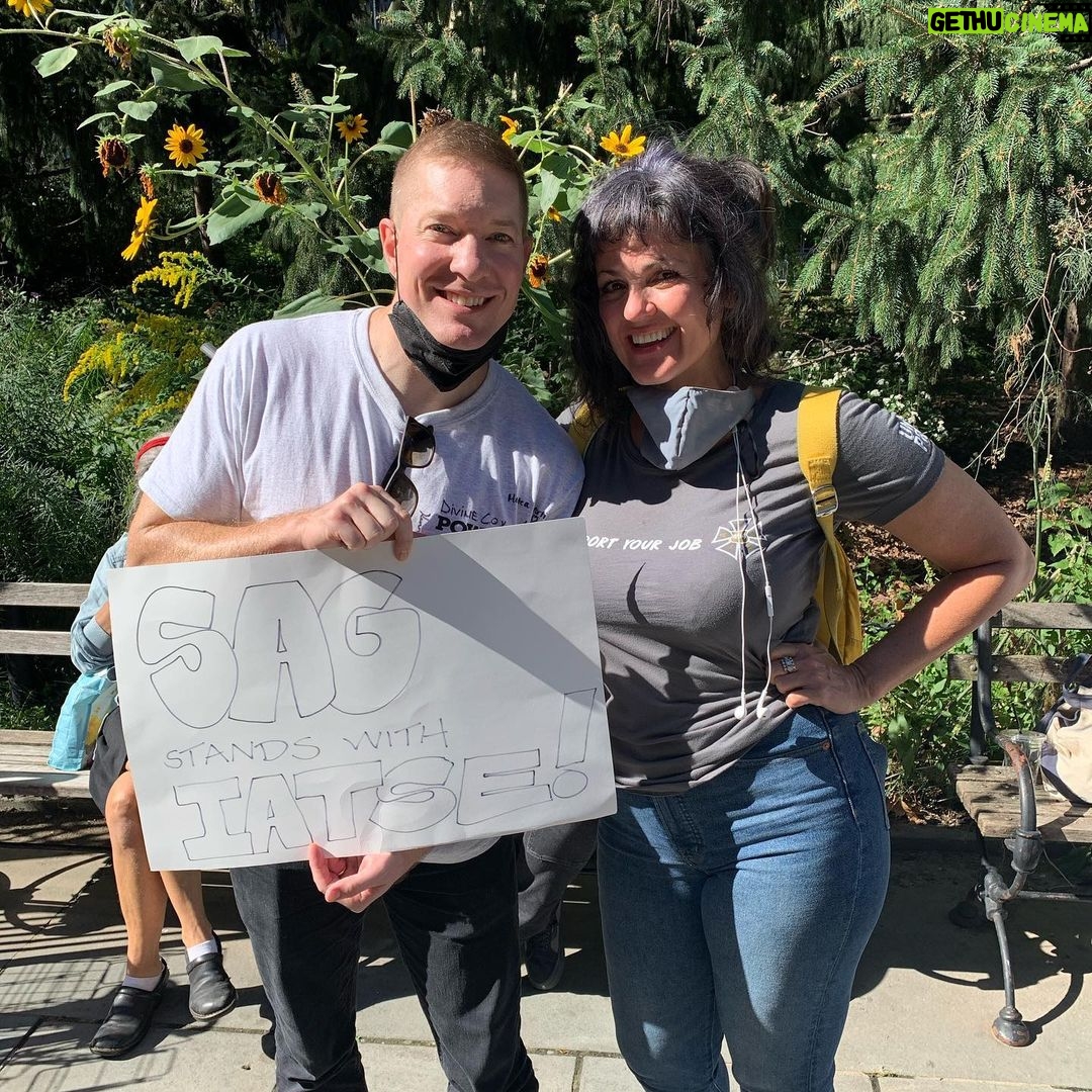 Joseph Sikora Instagram - @sagaftra stands with @iatse . Fair hours. People got to see their families! Manhattan, New York
