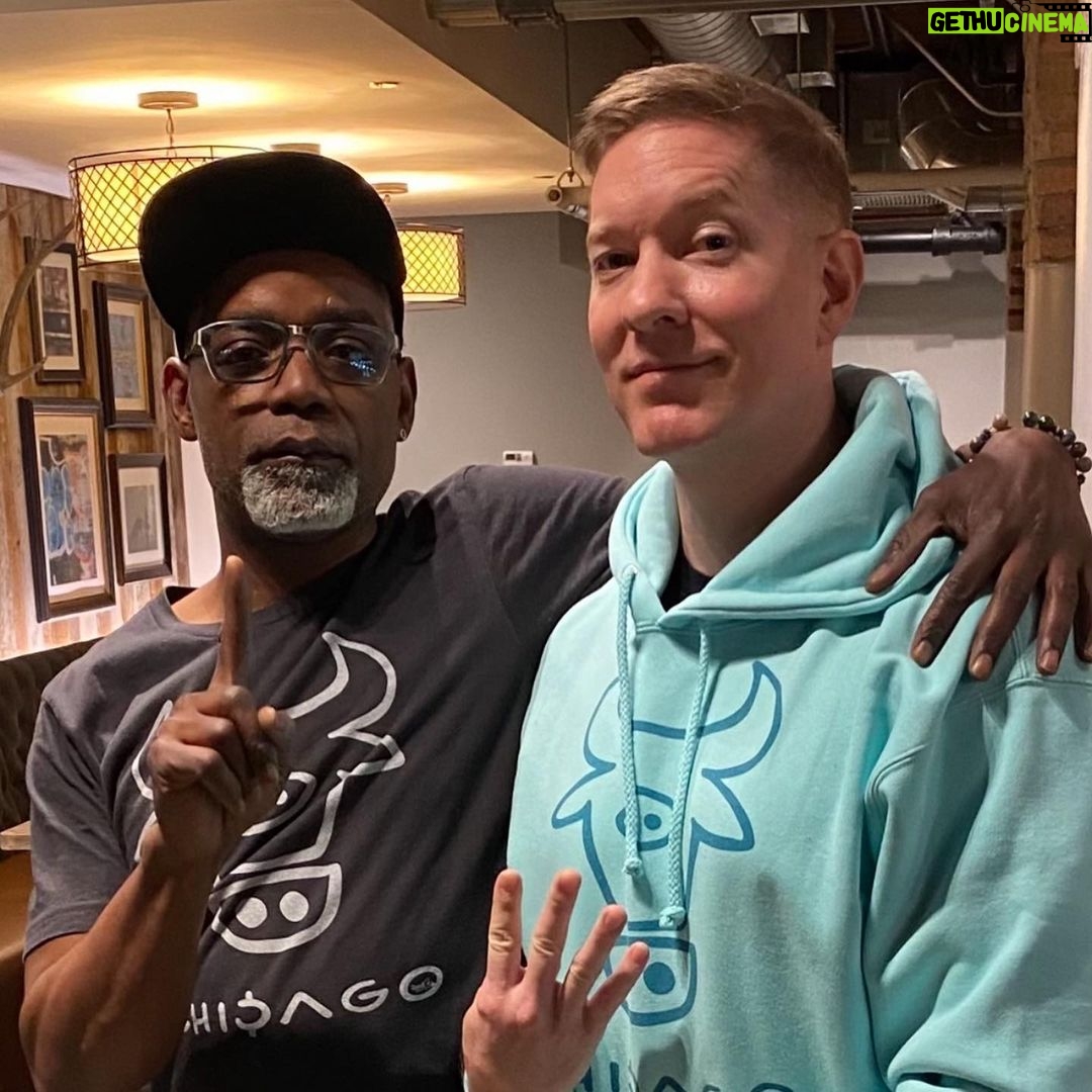 Joseph Sikora Instagram - My brother from another, @slangism is one of the best graffiti writers to ever exist on this planet and also an incredible designer. Hit him up for a sweatshirt or a T-shirt I love this design. True Chicago original. Chicago, Illinois