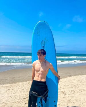 Josh Beauchamp Instagram - We went surfing