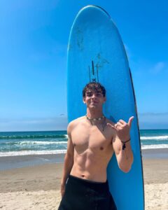 Josh Beauchamp Instagram - We went surfing
