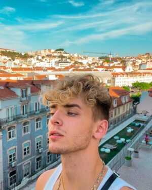 Josh Beauchamp Instagram - amo-te💜