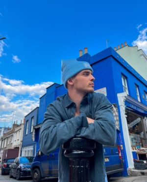 Josh Beauchamp Instagram - issa London ting innit🇬🇧💷