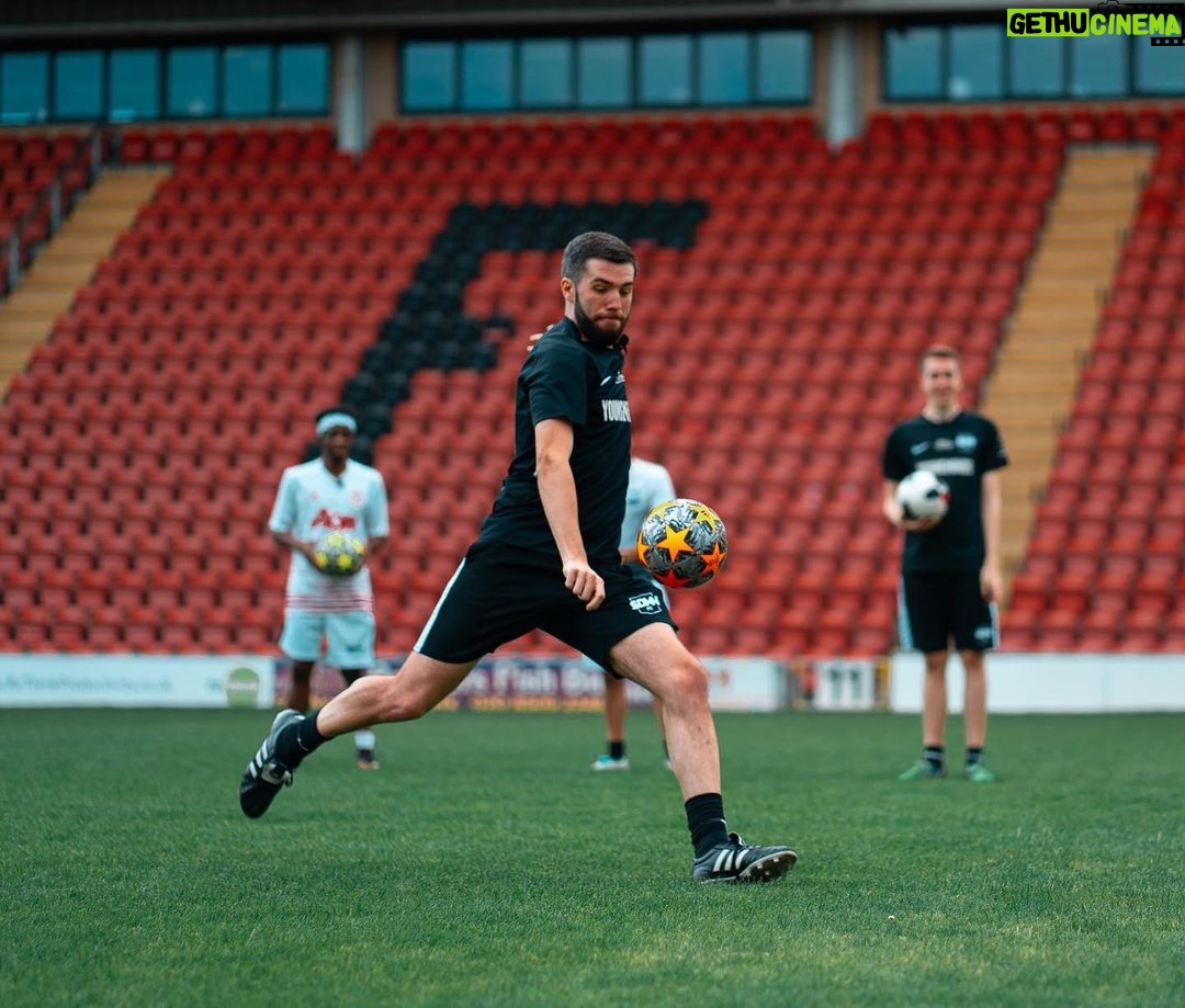Josh Bradley Instagram - Felt good to be playing football with the guys again for the new @sidemen video! London, United Kingdom