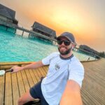 Josh Bradley Instagram - Daily Maldives gym commute ☀️