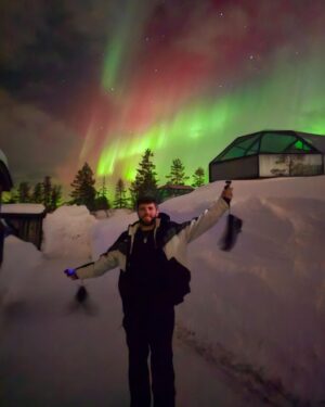 Josh Bradley Instagram - Ticked off a bucket list item seeing the Northern Lights with Freya the other week! ✅