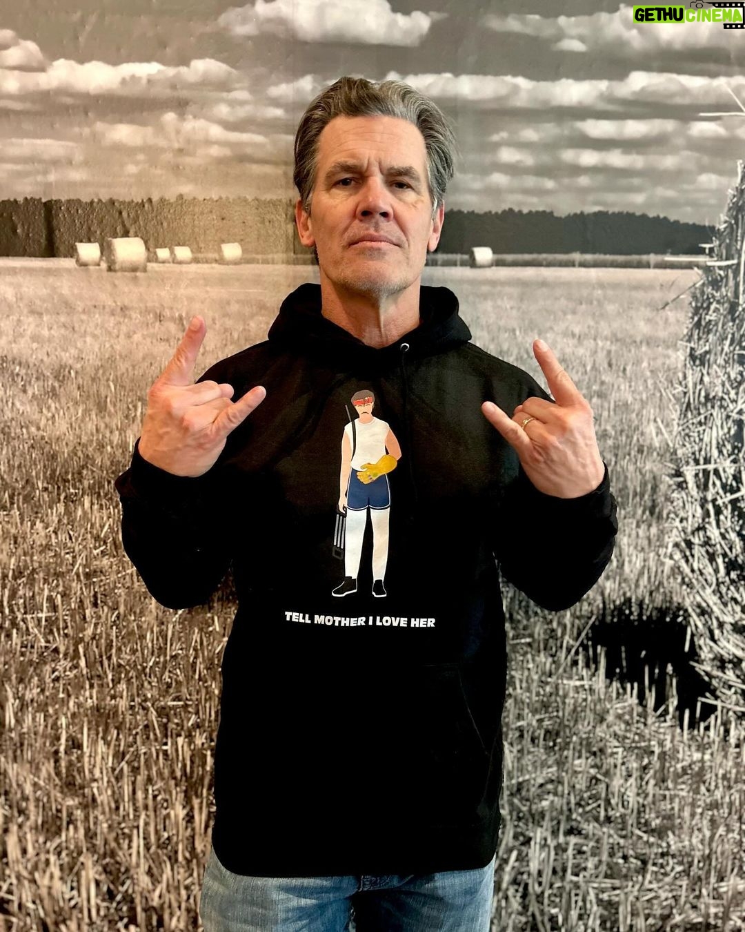 Josh Brolin Instagram - When you buy one of these designs, you are donating to the vital work of @chooselove. Choose Love support refugees and displaced people all over the world with everything from medical care to food and education. Appreciate your support. #tellmotheriloveher #nocountrythanosgoonie LINK IN BIO!!!!!