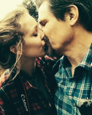 Josh Brolin Instagram - It's in moments like these that move me -- our foreground assaults of any backdrop. It could be us then or us now, the kisses that create us. They are all at once sexy and smart and more stripped down than I've ever known us to be. You're a force who demands the experience of deepening, and I thank my lucky stars that you chose me to want to share all this with. Fierce ain't for everyone. Most people want their cake and their icing left at the back door and they don't want you to knock too loud when you leave it. We are a more feral bunch. You can see it in our little girls, as they already embrace the dirt clod voices that are theirs and not the masquerading whispers of that weakest vocabulary word: etiquette. Kindness and the surety that every voice is unique and beautiful and worthy and has the capacity to sing becomes us. 
We sing. 
And we kiss. 
And I celebrate 
the pirate ship 
that is you. 
Love and foreverly. 
Happy Anniversary. 
❤️❤️❤️❤️❤️❤️❤️ 
@kathrynbrolin